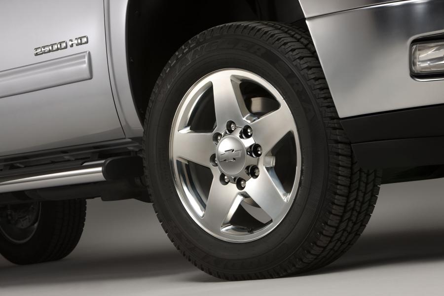  Chevrolet Silverado 2500 HD LTZ 2011 года  (фото 29 из 34)
